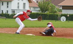 2016 - Herren 2 in Steinheim_Bauer Slide an 3rd